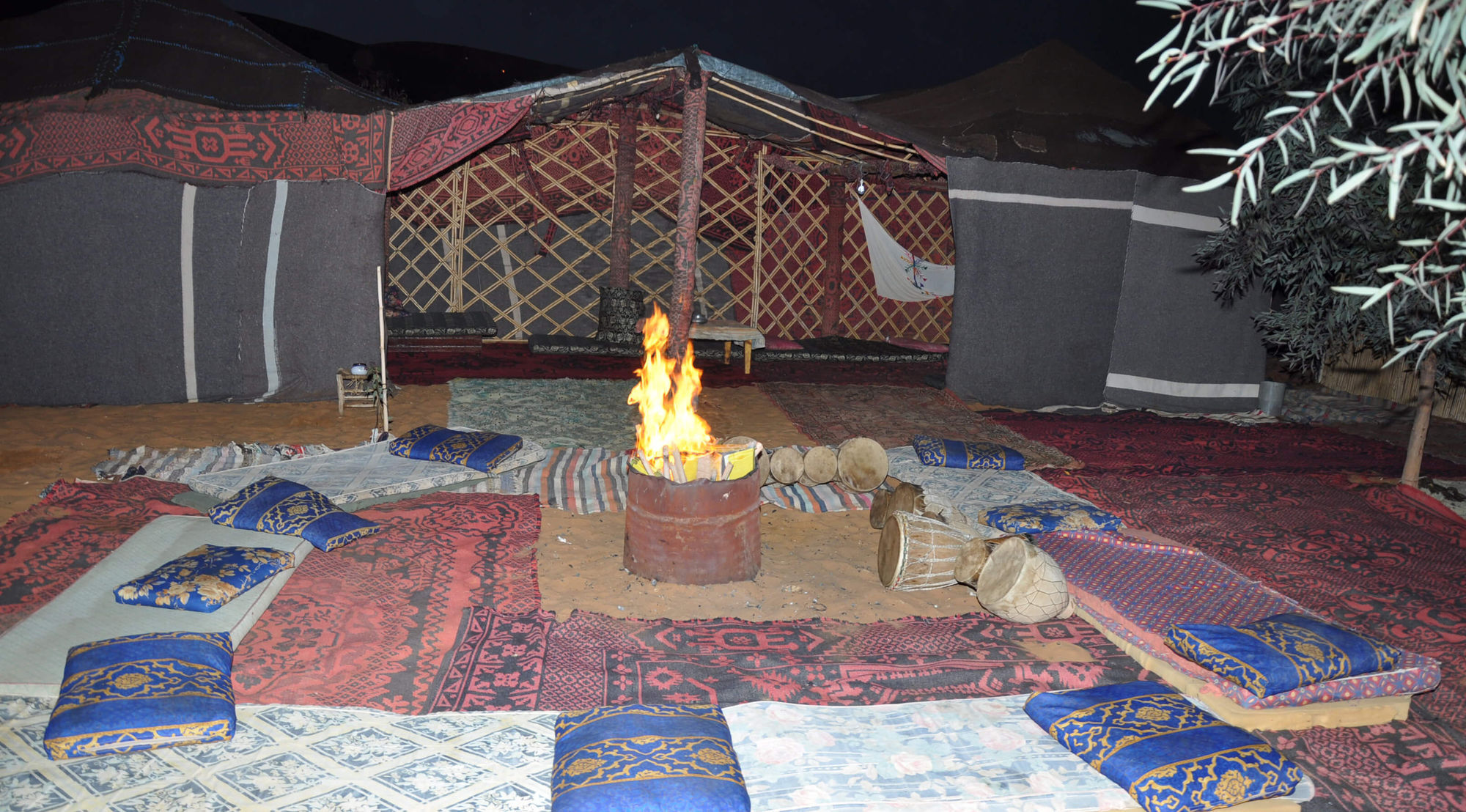 Nasser Palace Hotel & Bivouacs Hassilabied Екстериор снимка